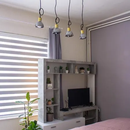 Bb Downtown * Bajina Basta