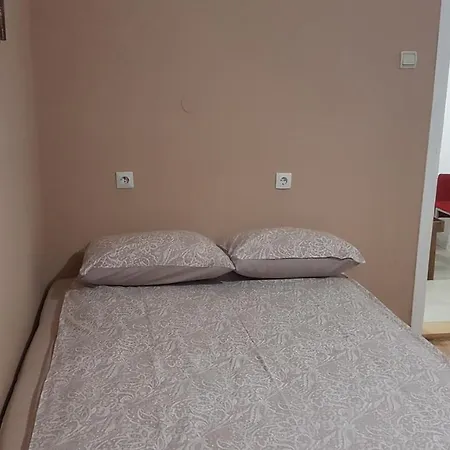 Bb Downtown * バイナ・バシュタ